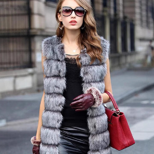 Damen Elegante Kunstpelzweste mit voluminösen Details und dekorativen Akzenten Heidi-Mode
