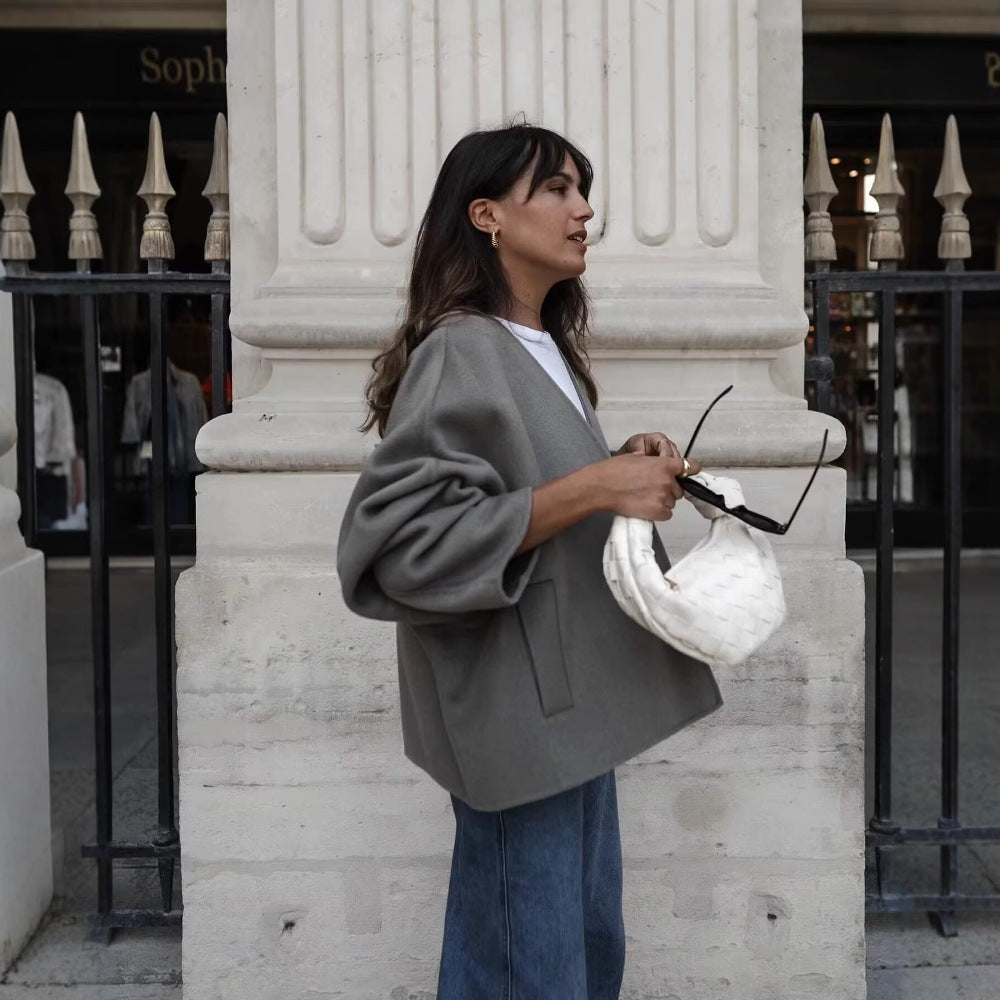 Damen modische Kurzjacke mit elegantem Revers und praktischen Taschen Heidi-Mode