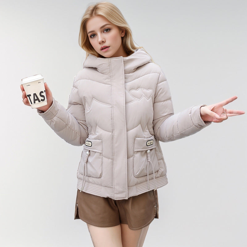 Damen gesteppte Winterjacke mit verstellbarem Kapuzenkragen und funktionalen Seitentaschen Heidi-Mode