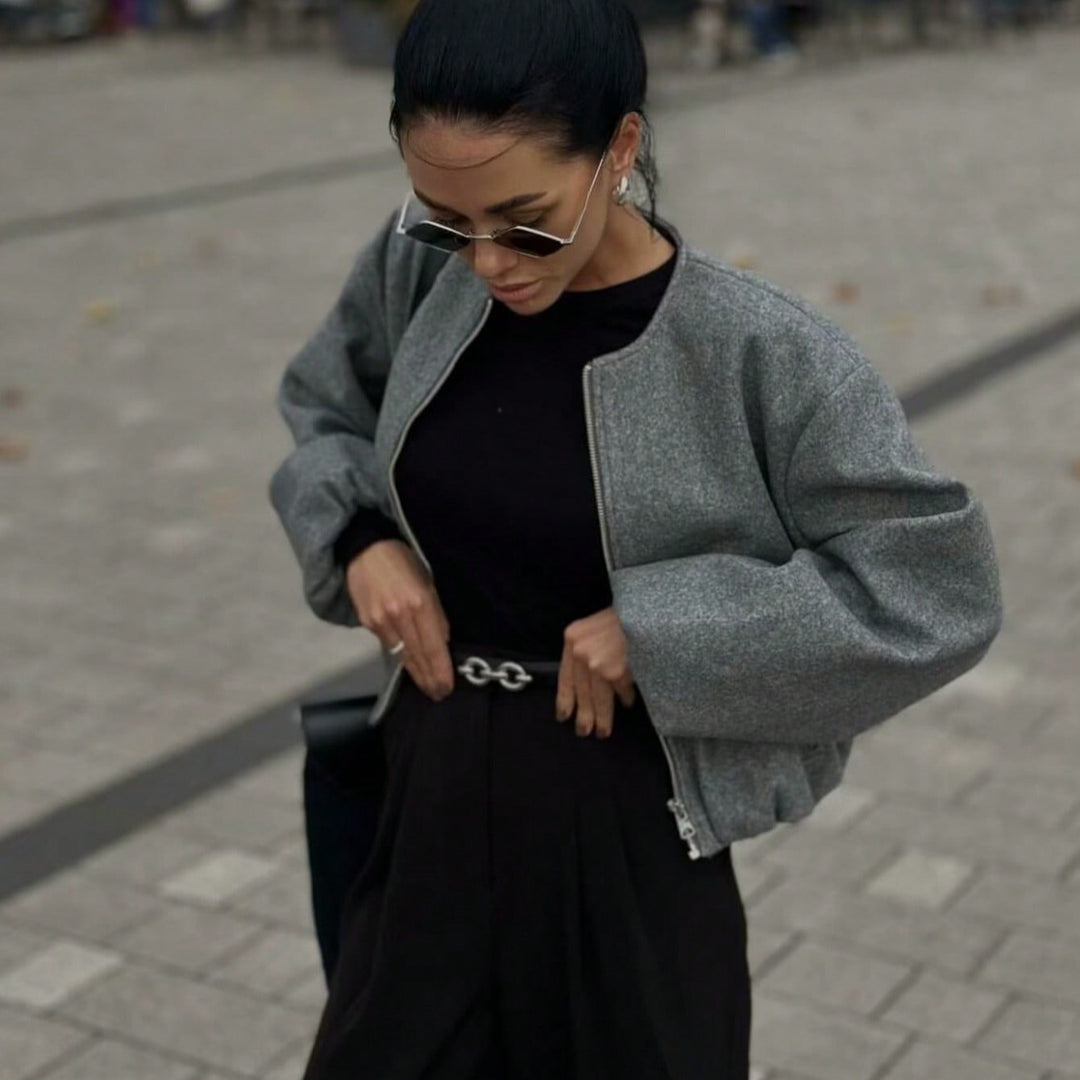 Damen modische kurz geschnittene Jacke mit voluminösen Ärmeln Heidi-Mode