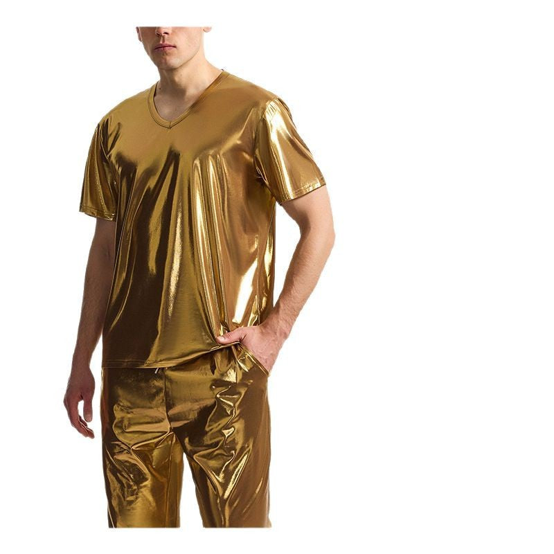 Herren Sportliches Set aus glänzendem Material mit V-Ausschnitt Heidi-Mode