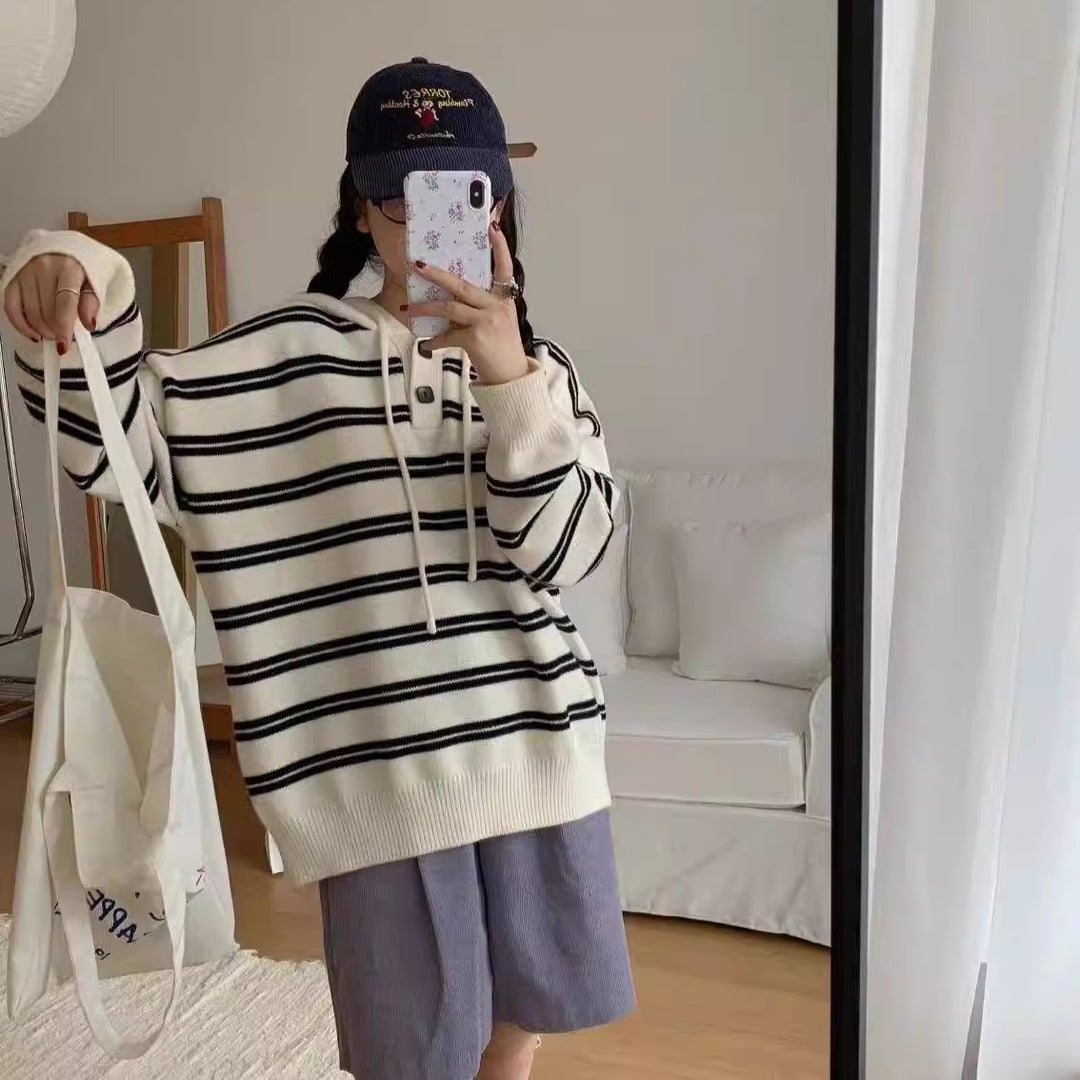 Damen lässiger Streifenpullover mit Knopfleiste und Kapuze Heidi-Mode