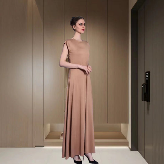 Damen Maxikleid mit minimalistischem Design und elegantem Schnitt Heidi-Mode