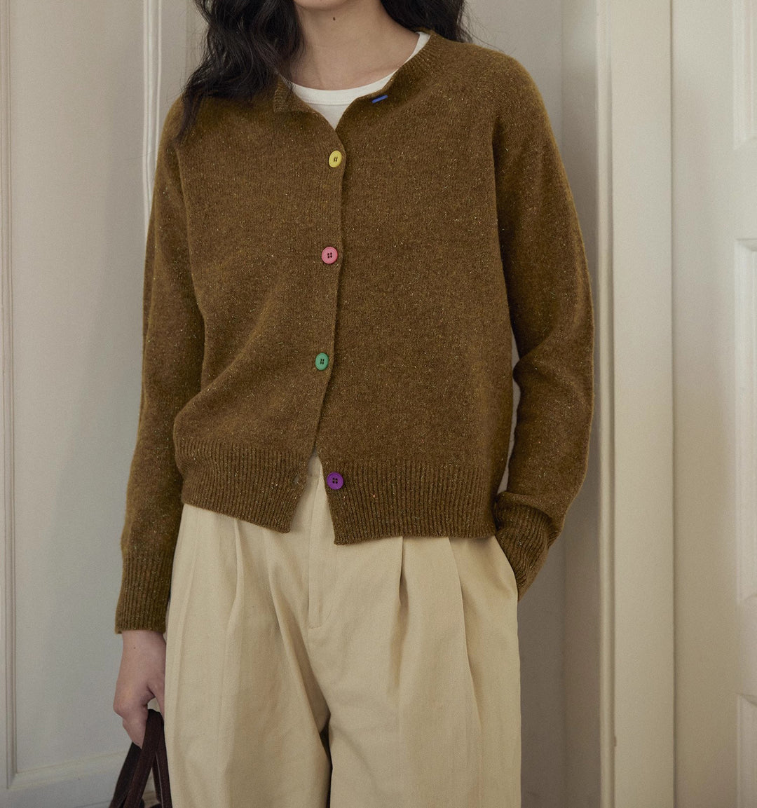 Damen Knopf-Front Strickjacke mit bunten Details Heidi-Mode