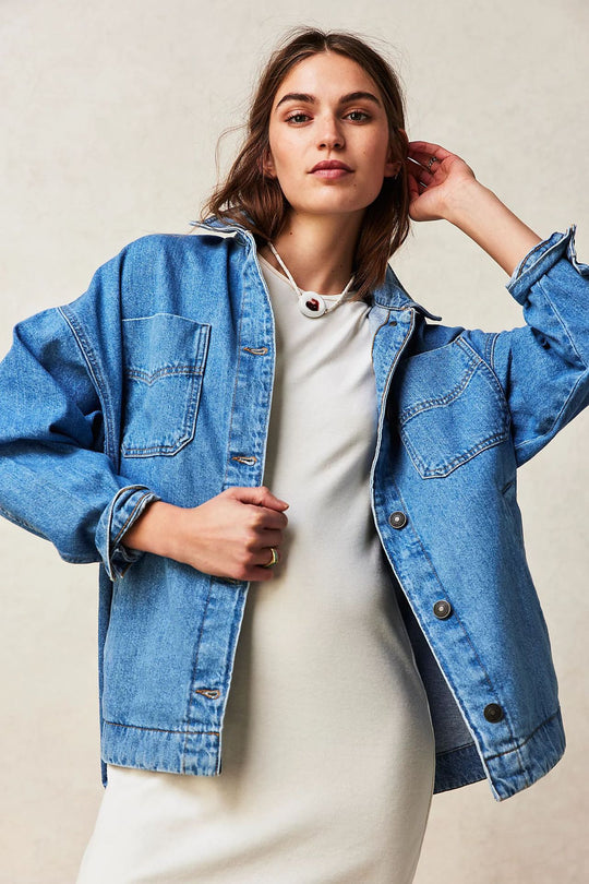 Damen lässige Oversized Jeansjacke mit großen Taschen Heidi-Mode