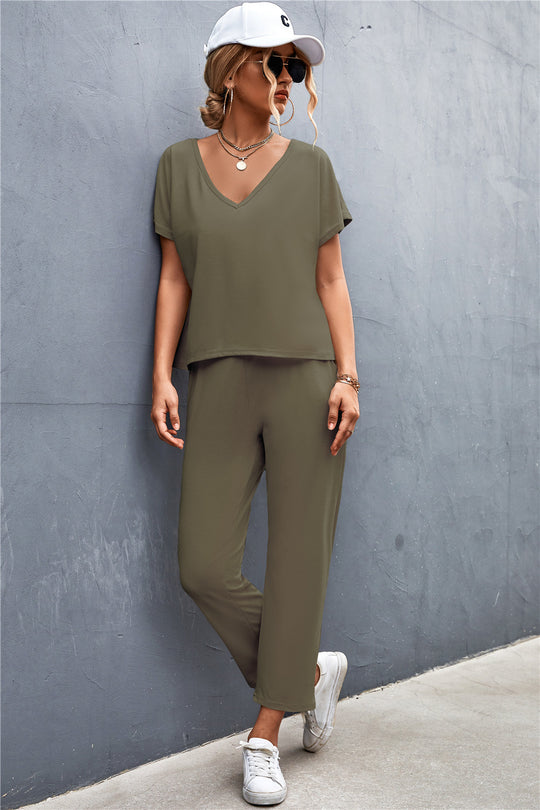 Damen Lounge-Set mit lässigem V-Ausschnitt und elastischen Bündchen Heidi-Mode