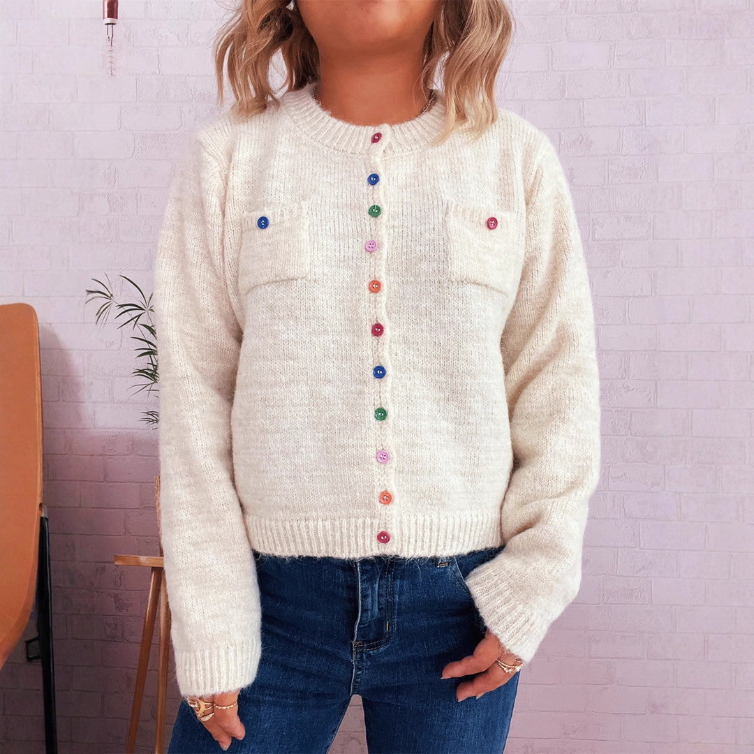 Damen Strickjacke mit bunten Knopfdetails und praktischen Taschen Heidi-Mode
