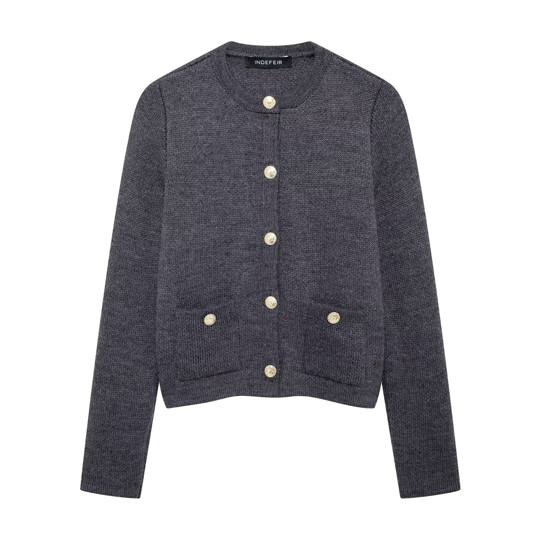 Damen Strickjacke mit schimmernden Knöpfen und Taschen Heidi-Mode