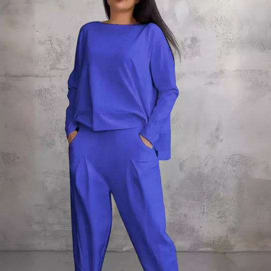 Heidi-Mode | Einfarbiges Slim-Fit Hosenanzug mit Rundhalsausschnitt