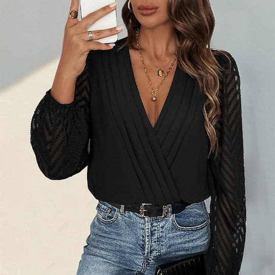 Damen Wickelbluse mit feinen Plissee-Details und transparenten Ärmeln Heidi-Mode
