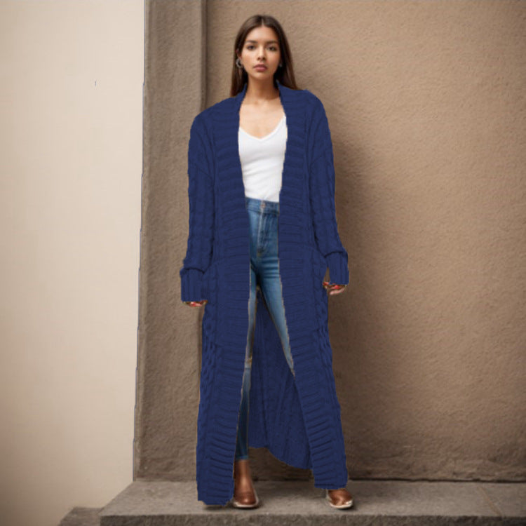 Damen Langer Strickcardigan mit raffiniertem Zopfdesign und praktischen Taschen Heidi-Mode