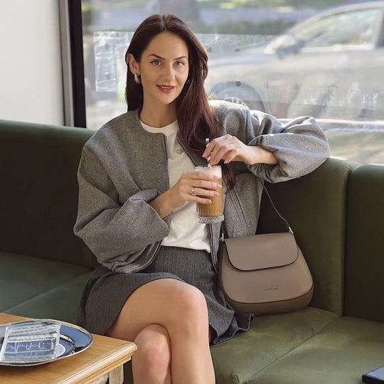 Damen elegante Kurzjacke mit Volumenärmel Heidi-Mode