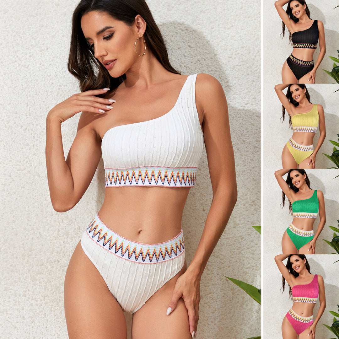 Damen Hochwertiges Bikini-Set mit asymmetrischem Oberteil und buntem Stickdesign Heidi-Mode