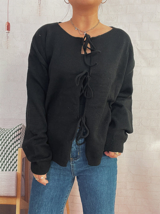 Damen Strickjacke mit dekorativem Schnürdesign und weitem Schnitt Heidi-Mode