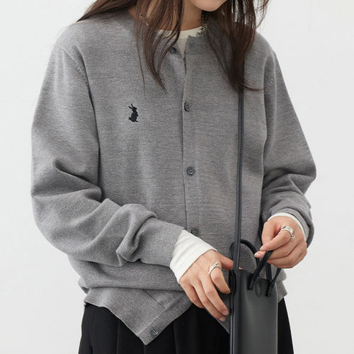 Damen weiche Strickjacke mit feinen Knopfdetails und elegantem Design Heidi-Mode