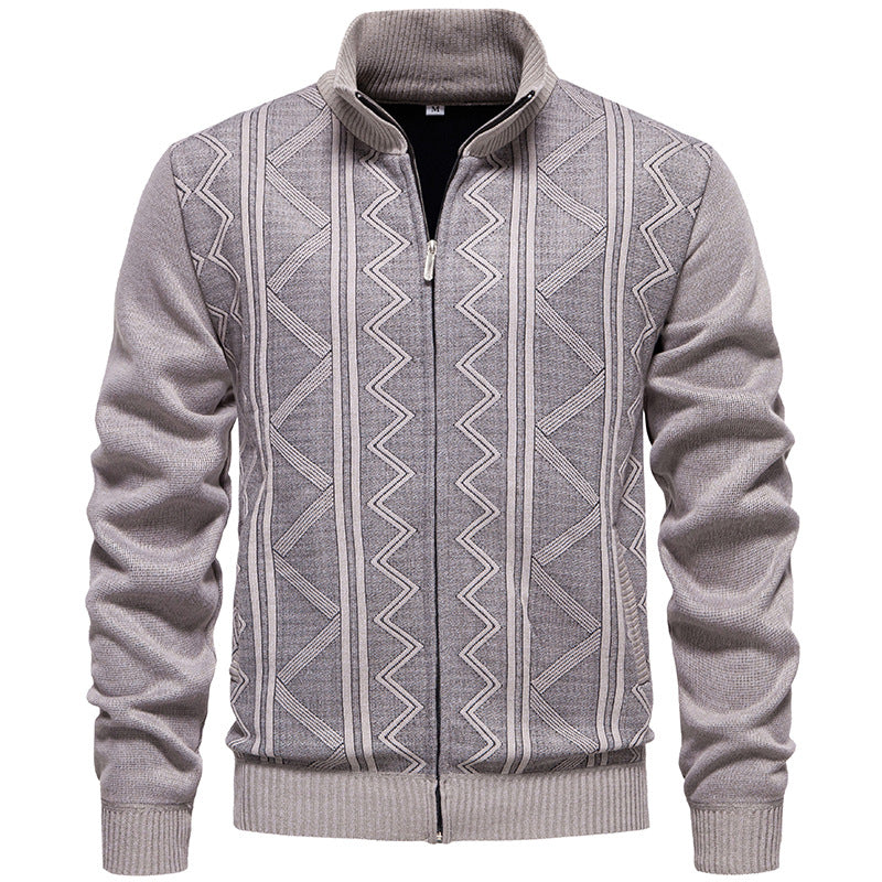 Herren Strickjacke mit Zopfmuster und hohem Stehkragen Heidi-Mode