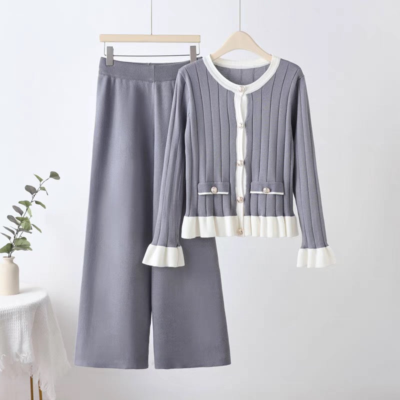 Damen elegantes Strick-Loungewear-Set mit aufgesetzten Taschen und Rüschen Heidi-Mode