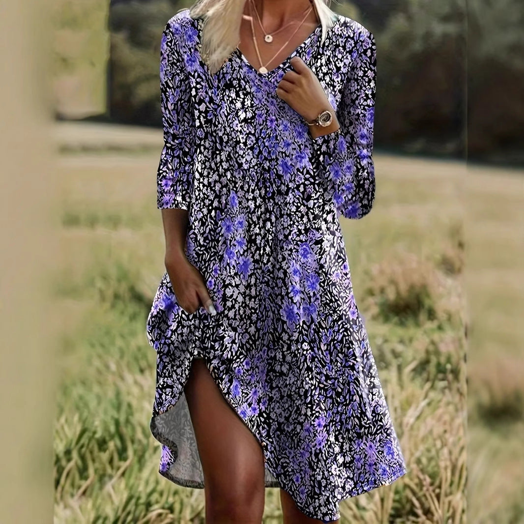 Damen Freizeitkleid mit modischem V-Ausschnitt und Seitenschlitz Heidi-Mode