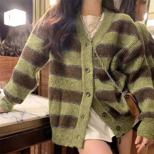 Damen Grobstrickjacke mit modischem Streifenmuster und lässigem Schnitt Heidi-Mode