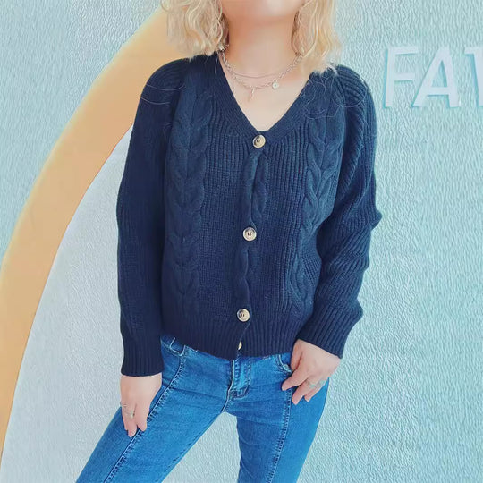 Damen Strickjacke mit Zopfdesign und bequemen Knopfdetails Heidi-Mode