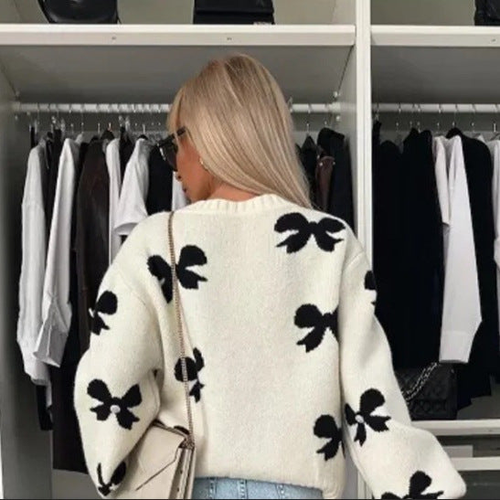 Damen Strickjacke mit dekorativen Schleifen und glänzenden Akzenten Heidi-Mode