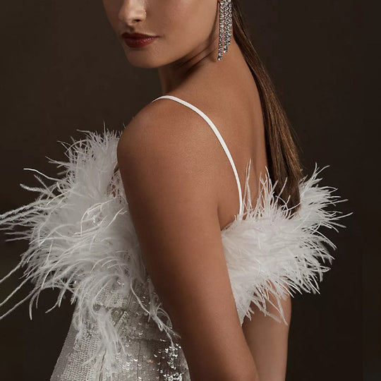 Damen Partykleid mit Pailletten und Federdetails Heidi-Mode