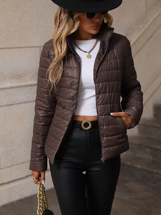 Damen gesteppte Übergangsjacke mit hochgeschlossenem Kragen und praktischen Taschen Heidi-Mode