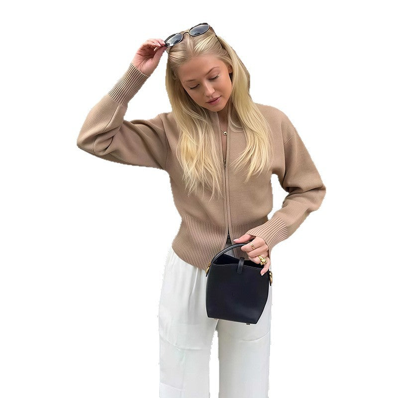 Damen Elegante Strickjacke mit Kängurutasche und zeitgemäßem Schnitt Heidi-Mode