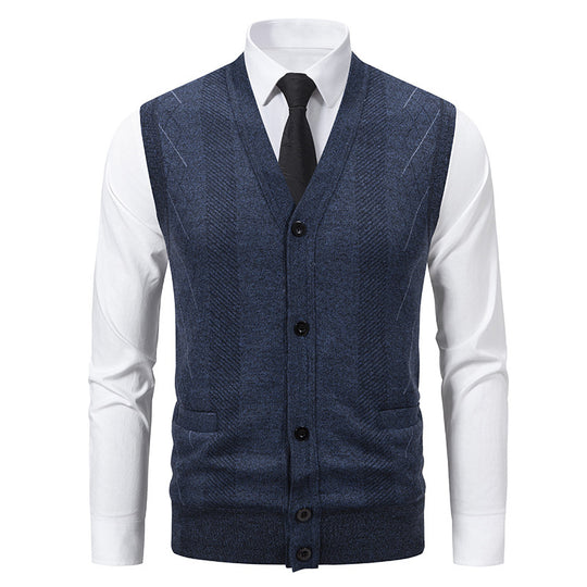 Herren Strickjacke mit klassischem V-Ausschnitt und feinem Zopfmuster Heidi-Mode