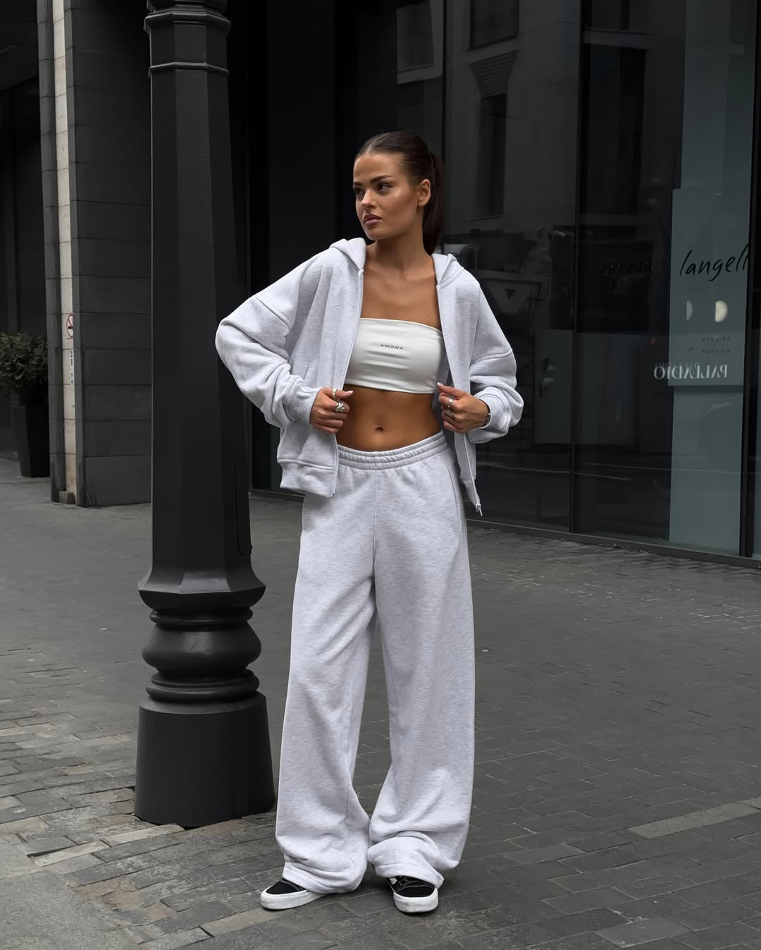 Damen Sportlicher Oversized Hoodie und weite Jogginghose Set Heidi-Mode
