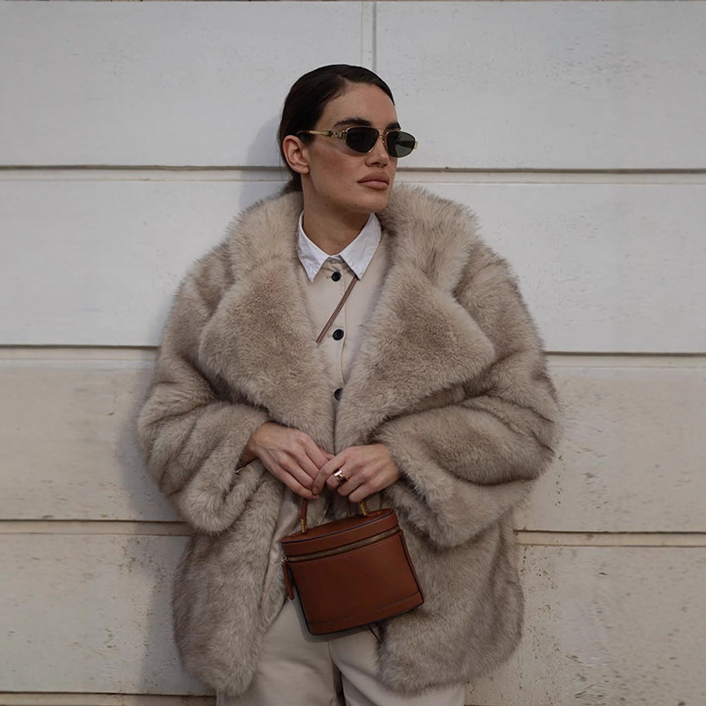 Damen Kunstfelljacke mit voluminösen Ärmeln und luxuriösem Design Heidi-Mode