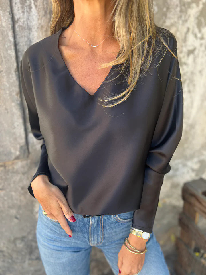 Damen lässiges Oberteil mit besonderem Schnitt und leichtem Glanz Heidi-Mode