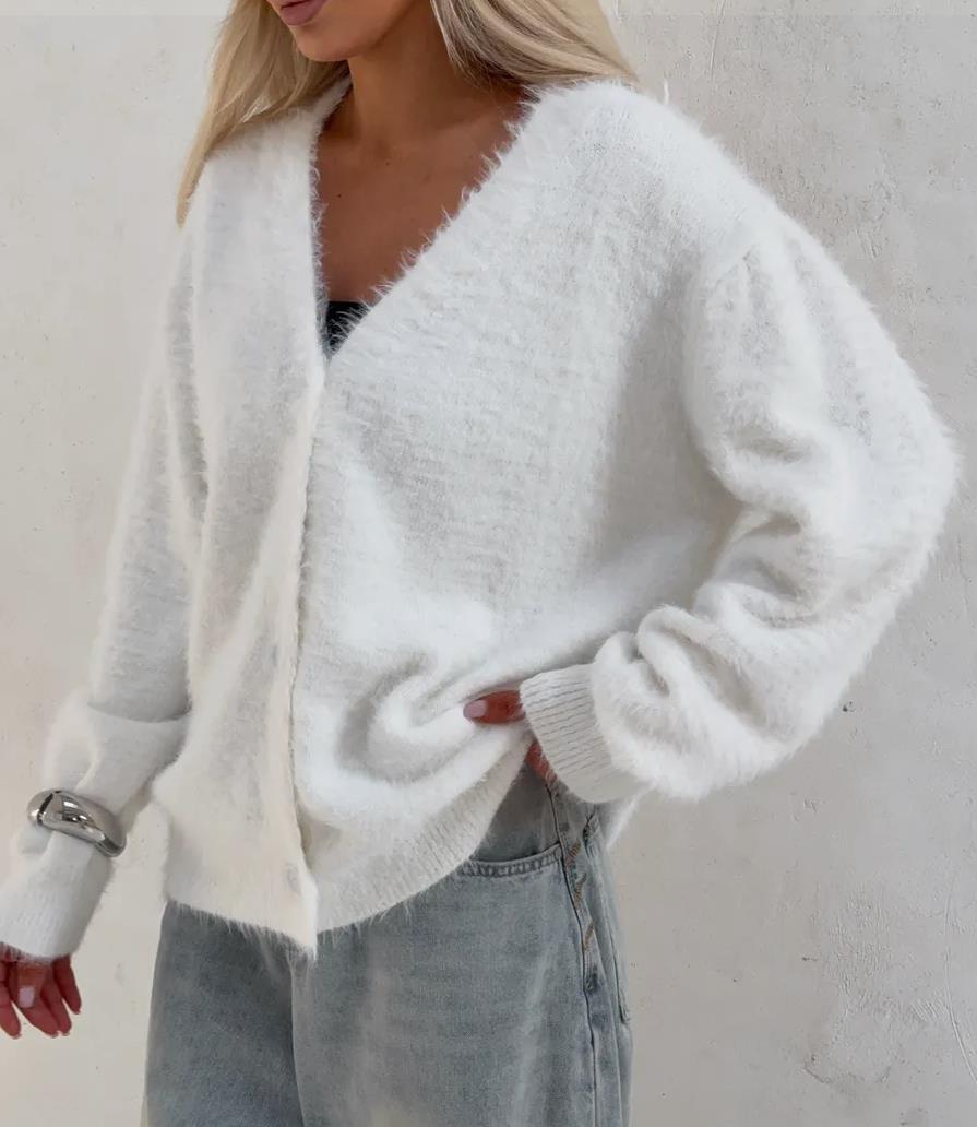 Damen Kuscheliger Strick-Cardigan mit Knopfleiste und feiner Textur Heidi-Mode