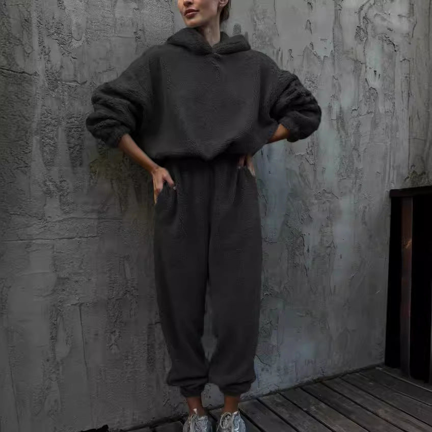 Damen Kuscheliges Fleece-Set mit Kapuze und elastischem Bund Heidi-Mode