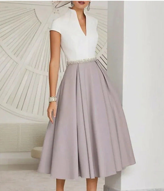 Heidi-Mode | Weißes Farbblock V-Ausschnitt Ausgestellt Sommerkleid