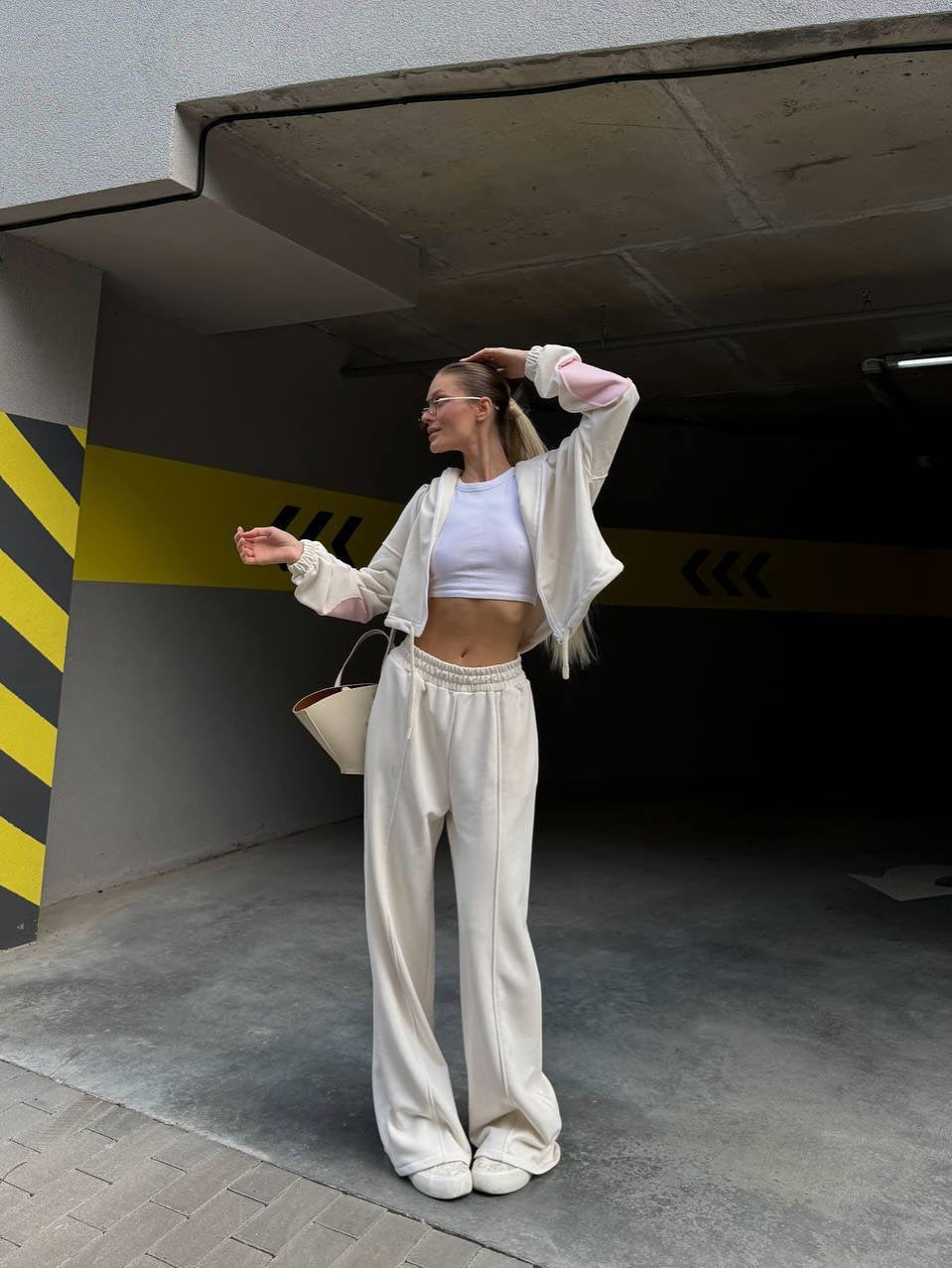 Damen Sportliches Freizeit Ensemble mit lässigem Schnitt und einem modernen Hoodie Heidi-Mode