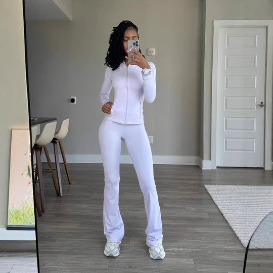 Damen Figurschmeichelndes Sport-Set mit zip-aktueller Jacke und Schlankmachenden Leggings Heidi-Mode