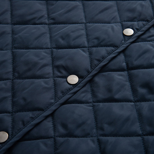 Damen Steppjacke aus weichem Material mit kontrastierendem Kragen und praktischen Taschen Heidi-Mode