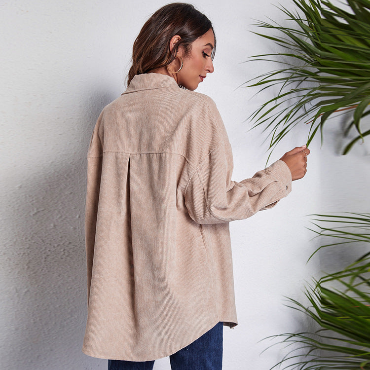 Damen Cord-Hemdbluse mit knöpfbarem Verschluss und leichtem Oversized-Schnitt Heidi-Mode