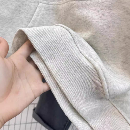 Damen Kapuzenpullover mit kreativem grafischen Aufdruck Heidi-Mode
