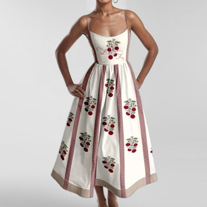 Heidi Mode | Einfarbiges Kleid mit U-Ausschnitt und Strapsen