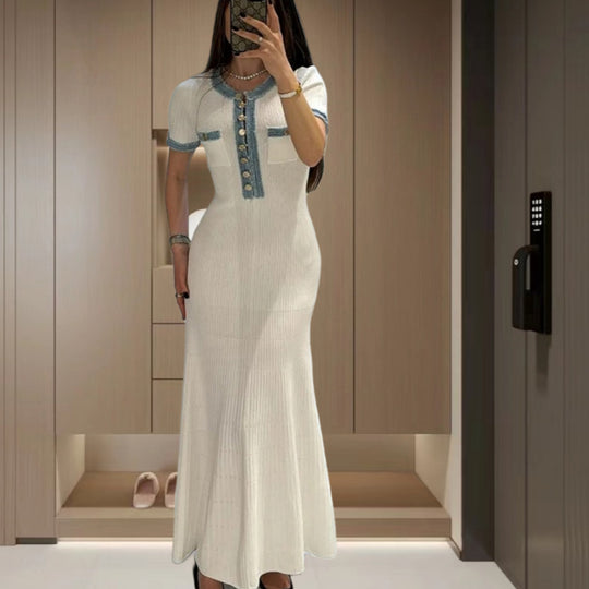Damen Elegantes, figurbetontes Maxikleid mit modernen Knopfdetails und seitlichem Schlitz Heidi-Mode