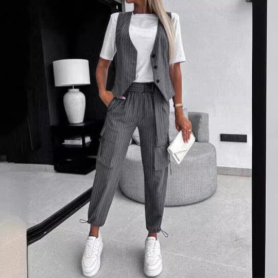 Damen modisches Overall-Set mit tailliertem Oberteil und cargo inspirierten Hosen Heidi-Mode