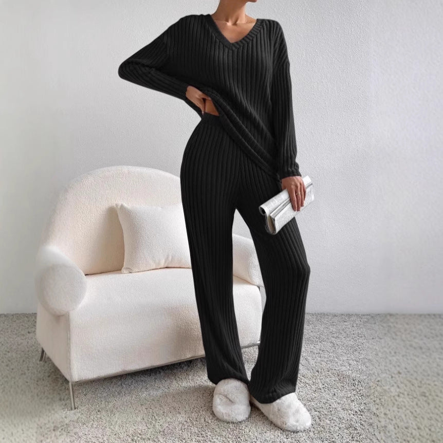 Damen lässiger Strickanzug mit V-Ausschnitt und praktischen Taschen Heidi-Mode