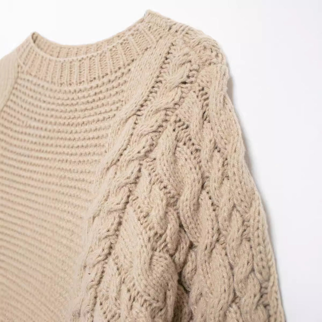 Damen Strickpullover im lässigen Oversize-Schnitt mit aufwendigem Zopfmuster Heidi-Mode