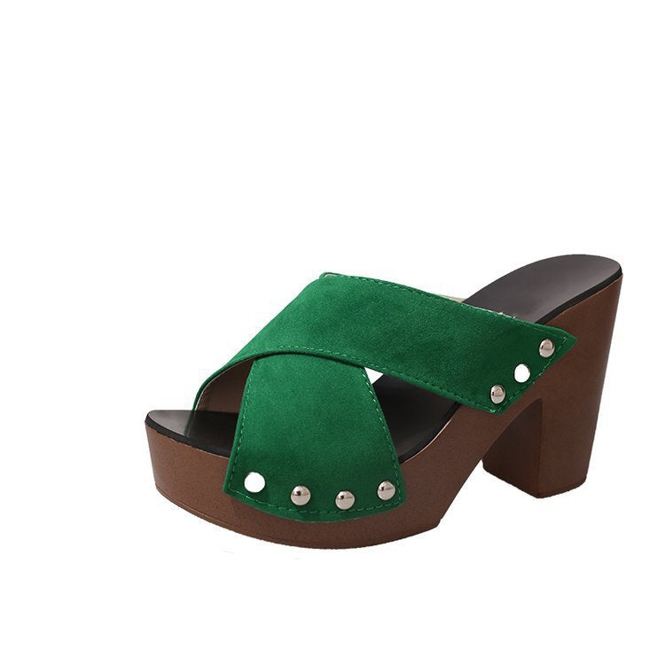 Damen Plateau-Pantoletten mit elegantem Kreuzband-Design und schickem Absatz Heidi-Mode