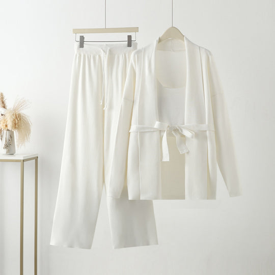 Damen gemütliches Freizeit-Loungewear-Set mit Bindegürtel und weitgeschnittenen Hosen Heidi-Mode
