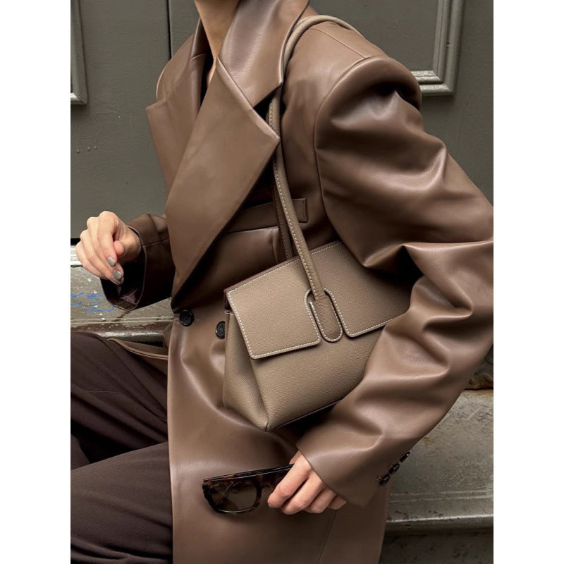 Damen Oversized Blazer aus hochwertigem Kunstleder mit doppelter Knopfverschluss Heidi-Mode