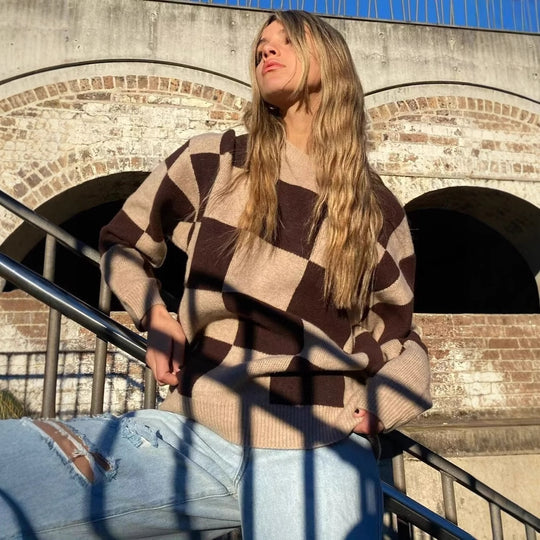 Damen modischer Pullover mit grafischem Karomuster und Rundhalsausschnitt Heidi-Mode