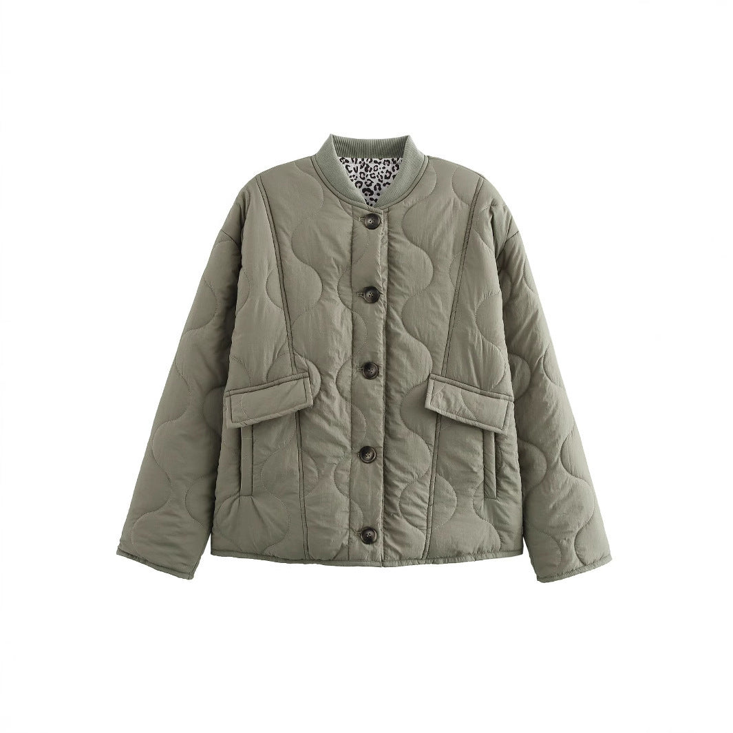 Damen gesteppte Kurzjacke mit Taschen und modernem Kragen Heidi-Mode